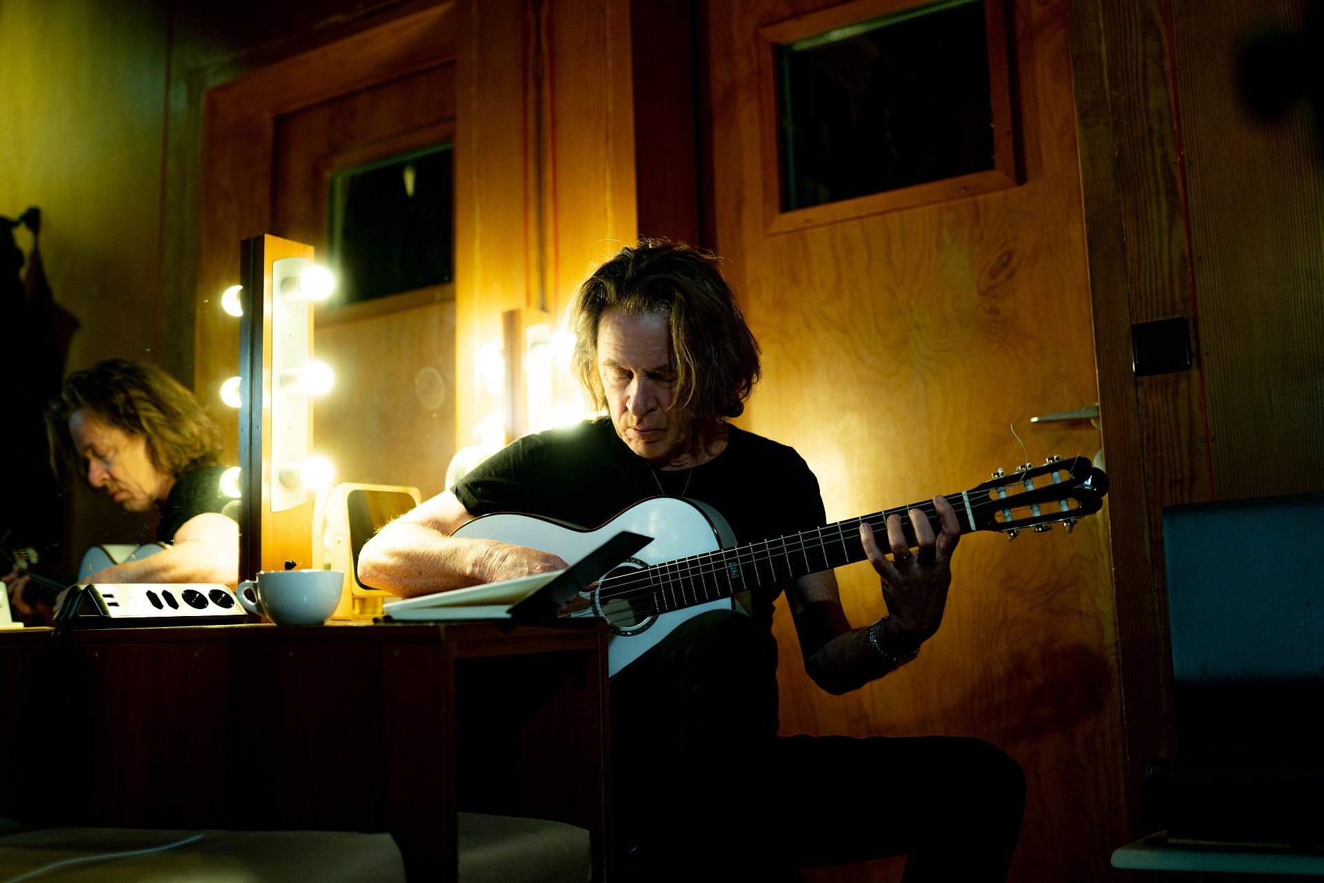 Dominic Miller Press 2025 - www.christophbombart-photography.com 8-web